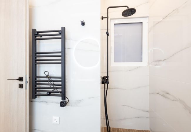 Apartment in Athens - Spacious 3-Bedroom Dual Apartment in City Centre Apartment in Athens - Spacious 3-Bedroom Dual Apartment in City Centre