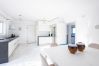 Apartment in Alimos - Elegant Coastal Haven: Fully Renovated 3-Bedroom Apartment Apartment in Alimos - Elegant Coastal Haven: Fully Renovated 3-Bedroom Apartment