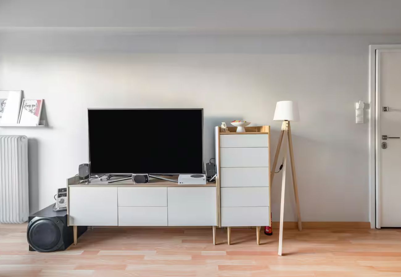 Apartment in Athens - Athenian Entertainment & Relaxation Hub