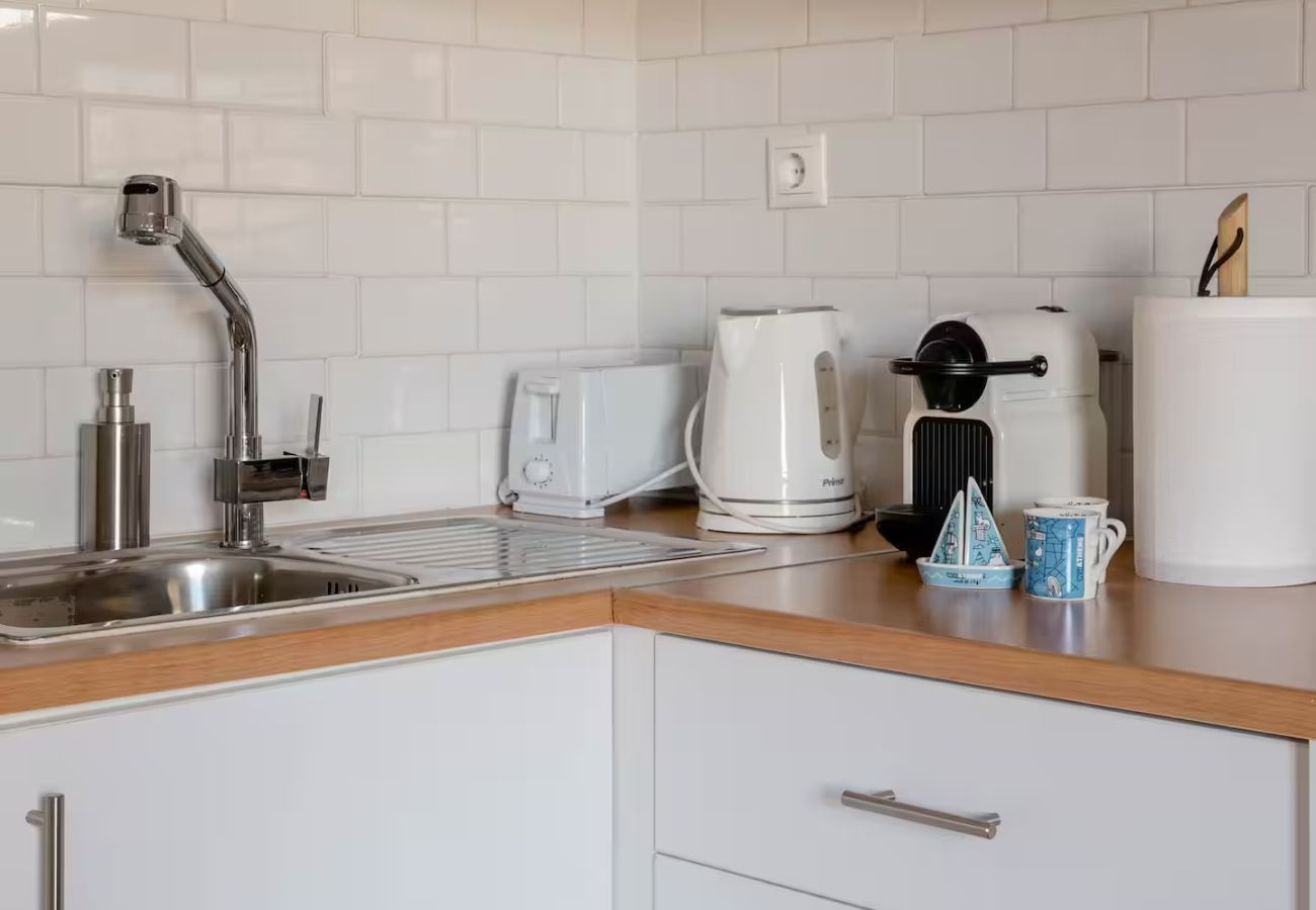 Apartment in Athens - Athenian Entertainment & Relaxation Hub