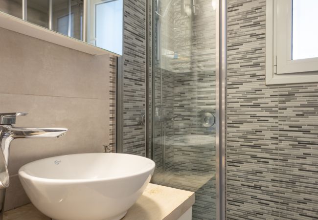 Apartment in Athens - Charming Retreat Below the Acropolis Apartment in Athens - Charming Retreat Below the Acropolis