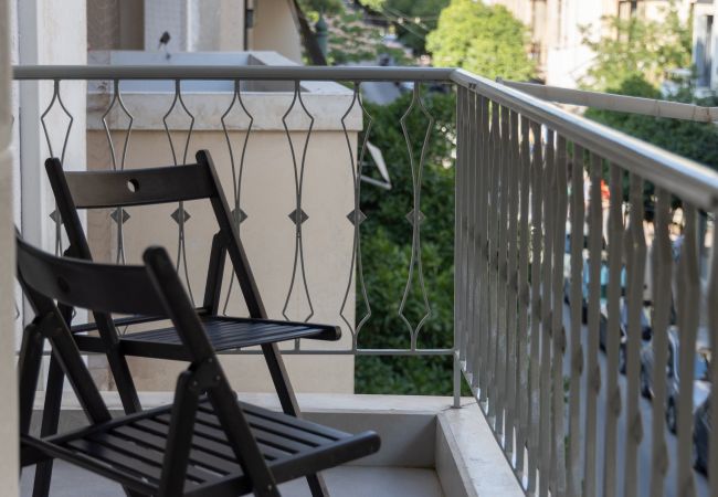 Apartment in Athens - Fresh 2 bdrm Apt in Koukaki Apartment in Athens - Fresh 2 bdrm Apt in Koukaki