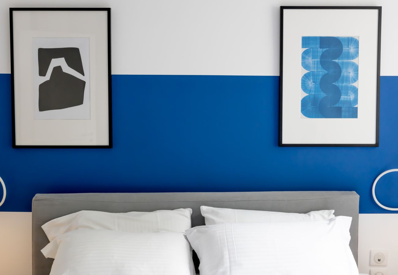 Apartment in Athens - Massive 2-Apartment Combo | Unbeatable Acropolis Views | Sleeps 9