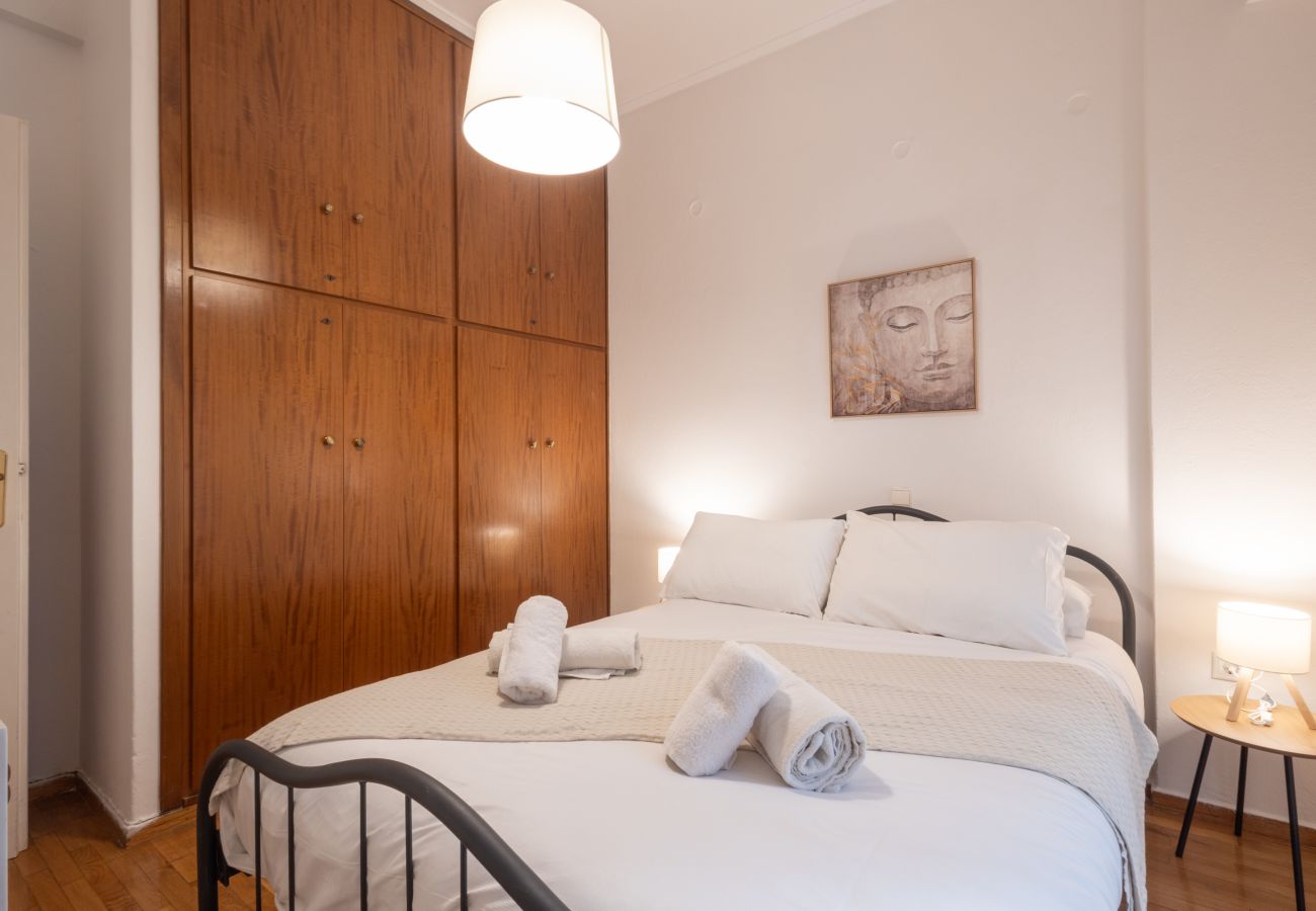 Apartment in Vyronas - Comfort Apartment with 2 Bedrooms