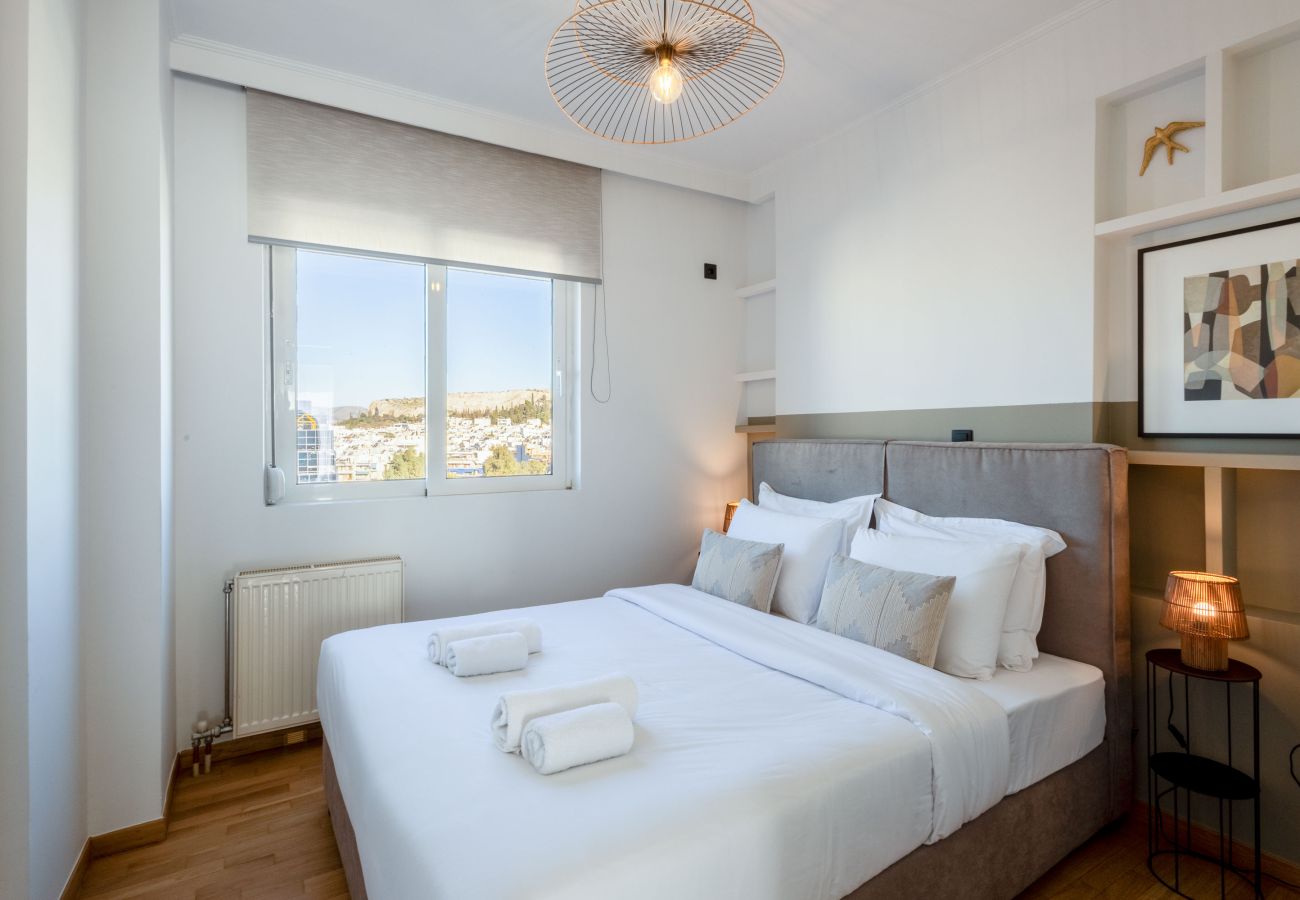 Apartment in Athens - Acropolis Sky Retreat | Jacuzzi & 3BR Maisonette